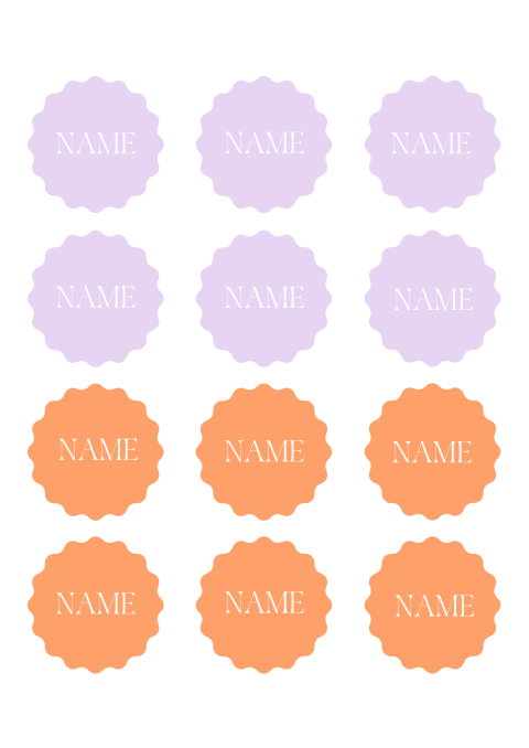 Fröhliche Namenskarten mit gewelltem Rand in Violett und Orange und optionaler Menükarte
